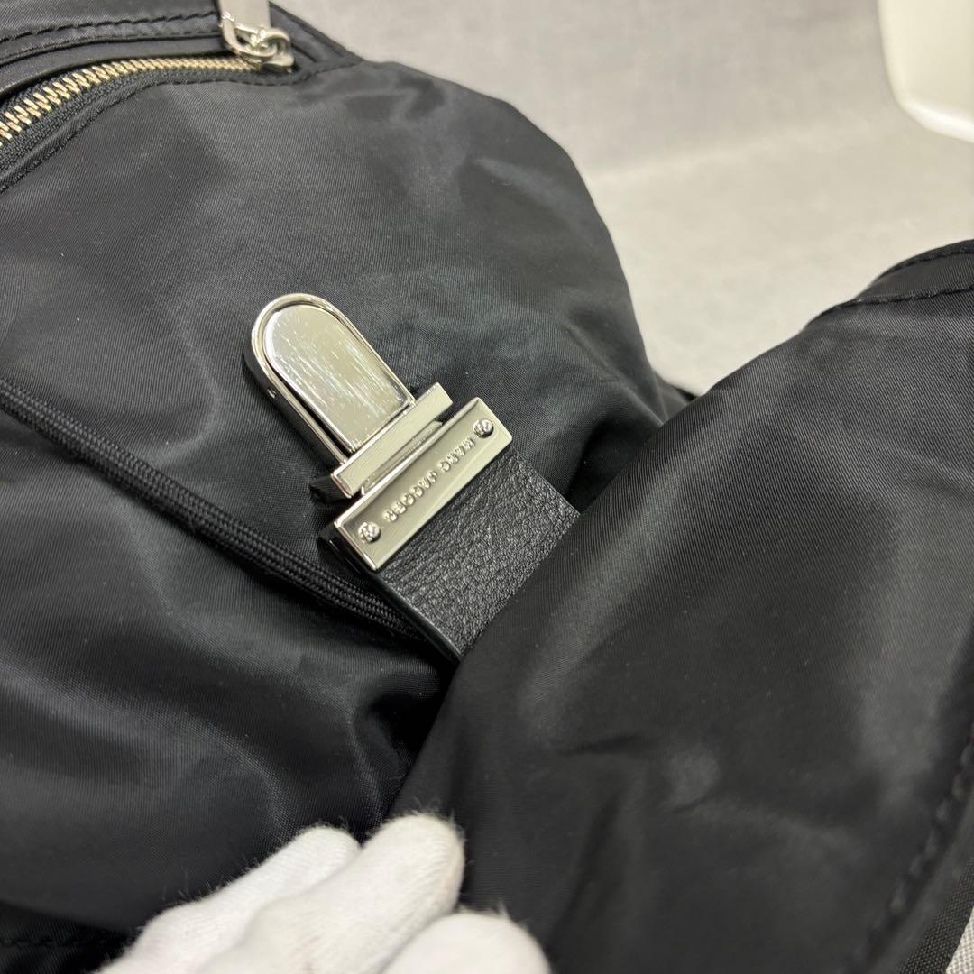 美品 MARC JACOBS ナイロン リュックサック シルバー金具 ブラック mdprevattcaulkingandwaterproofing.com