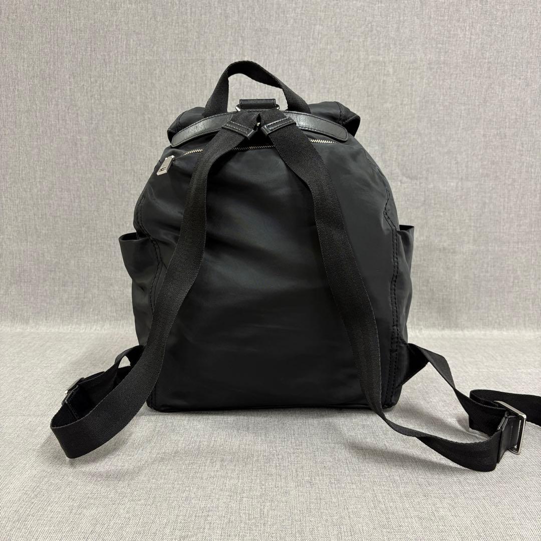 美品 MARC JACOBS ナイロン リュックサック シルバー金具 ブラック mdprevattcaulkingandwaterproofing.com