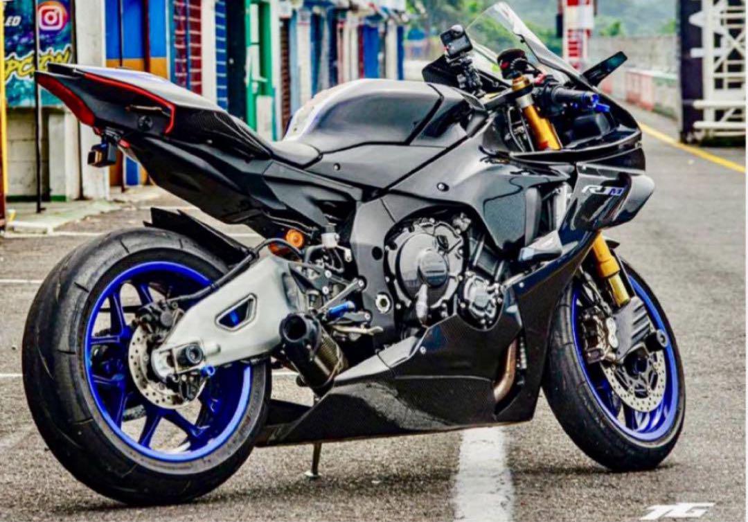 YZF R1/R1Mテールカウルランプ YZF R1/R1Mテールカウルランプ - メルカリ