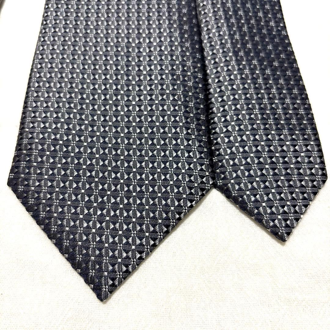 新品　エンポリオアルマーニ　ネクタイ　ブラック　無地　ジャガード　箱付