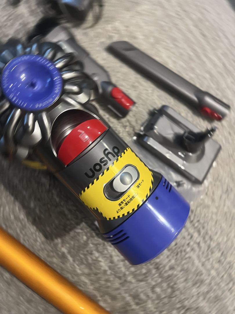 Dyson V8 Fluffy コードレス掃除機 追加電池！