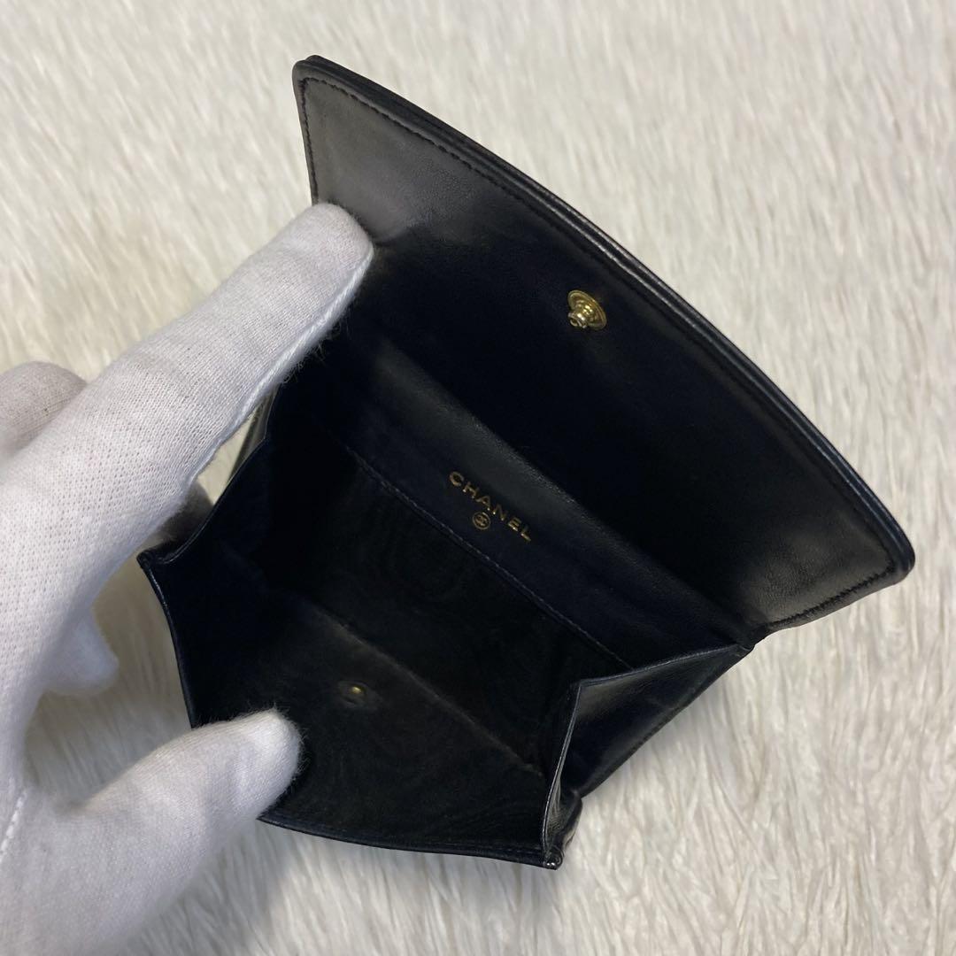 早い者勝ち　美品 CHANEL シャネル　二つ折り　財布　ココマーク　ラム　黒