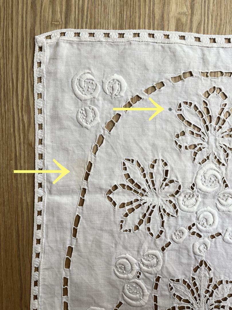 ◇フランスアンティーク｜手刺繍のエンブレムマルチクロス