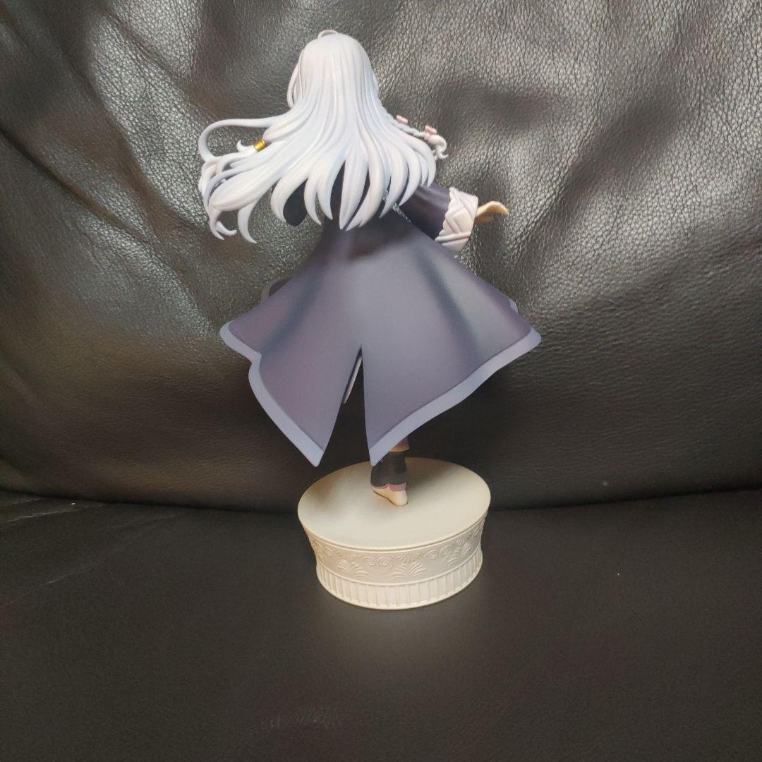 イレイナフィギュア