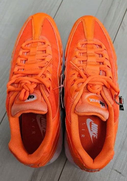 Nike Air Max 95 オレンジ JUST DO IT. Nike Air Max 95 オレンジ JUST DO IT.