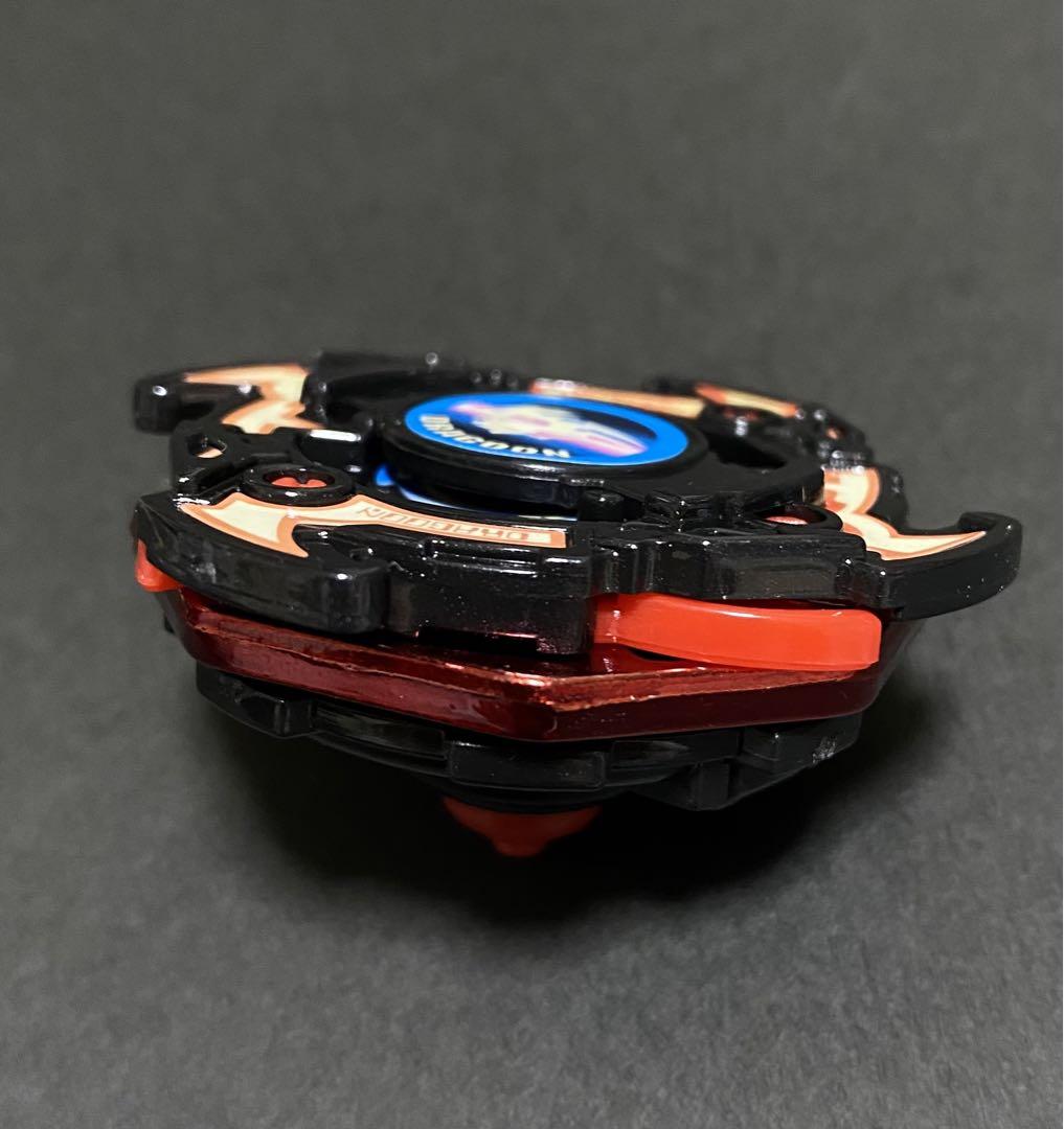 【 超美品 】ドラグーンF ガンメタVer.　爆転シュートベイブレード