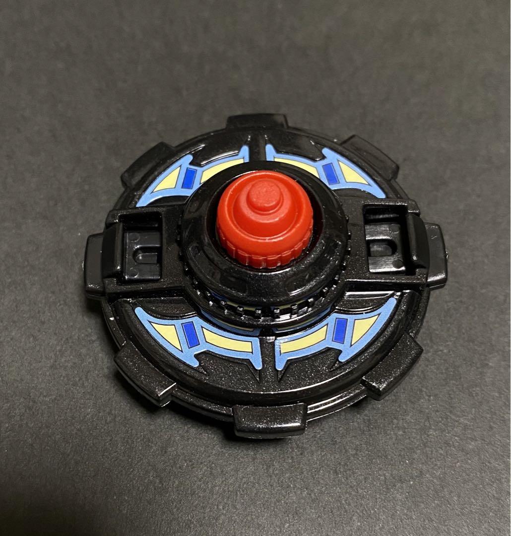 【 超美品 】ドラグーンF ガンメタVer.　爆転シュートベイブレード