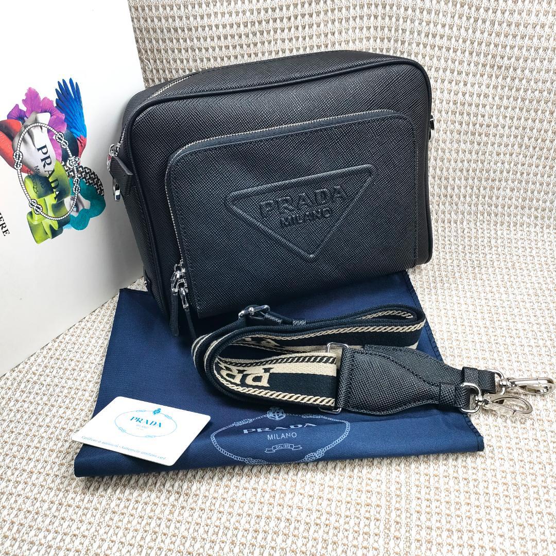 PRADA ブラック ナイロン ショルダーバッグ