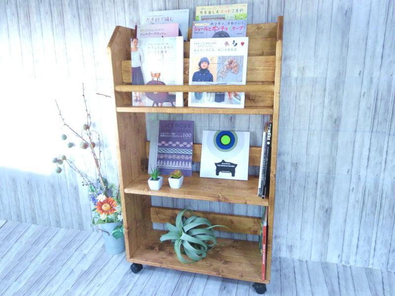 独特の素材 ハンドメイド 雑誌&絵本ラック トールサイズ キャスター付き (チーク色) - 家具