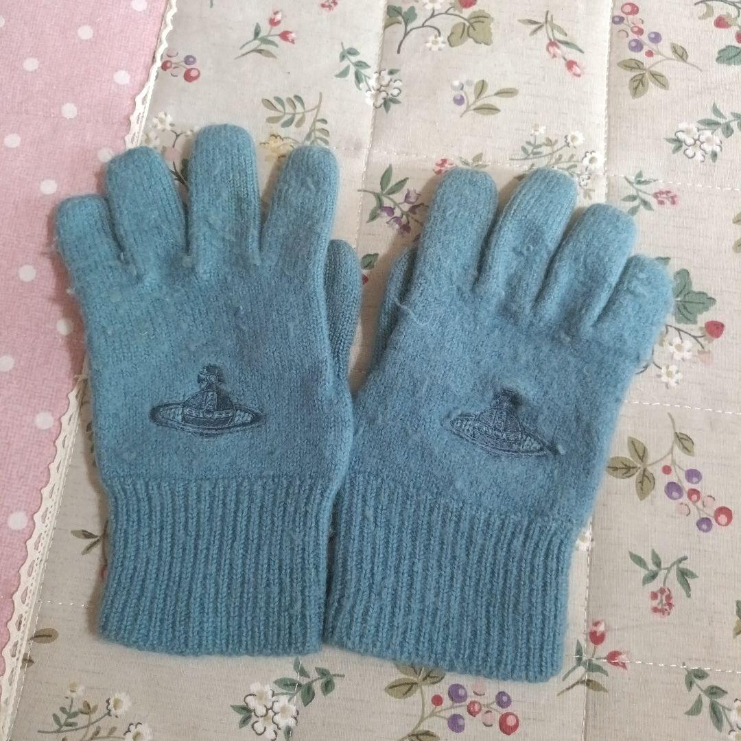 ヴィヴィアンウエストウッドVivienne Westwood オーブ刺繍ニット