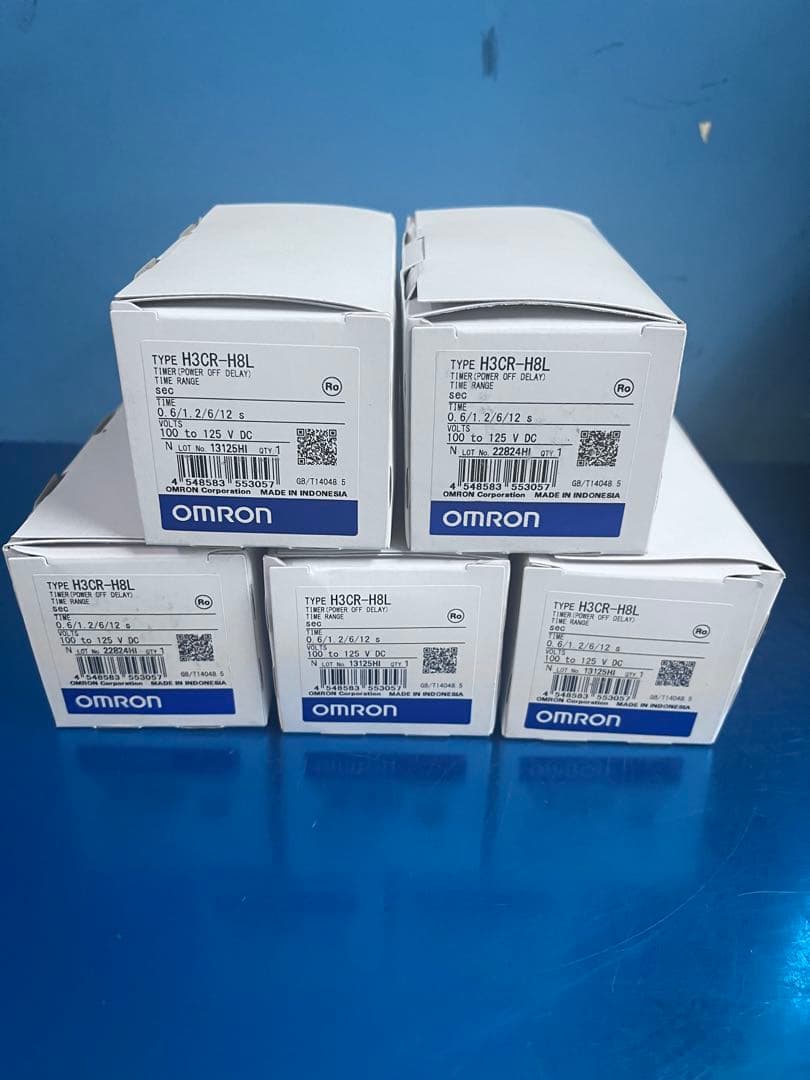 早い者勝ち　新品　H3CR-H8L オムロン　ソリッドステートタイマ　5個