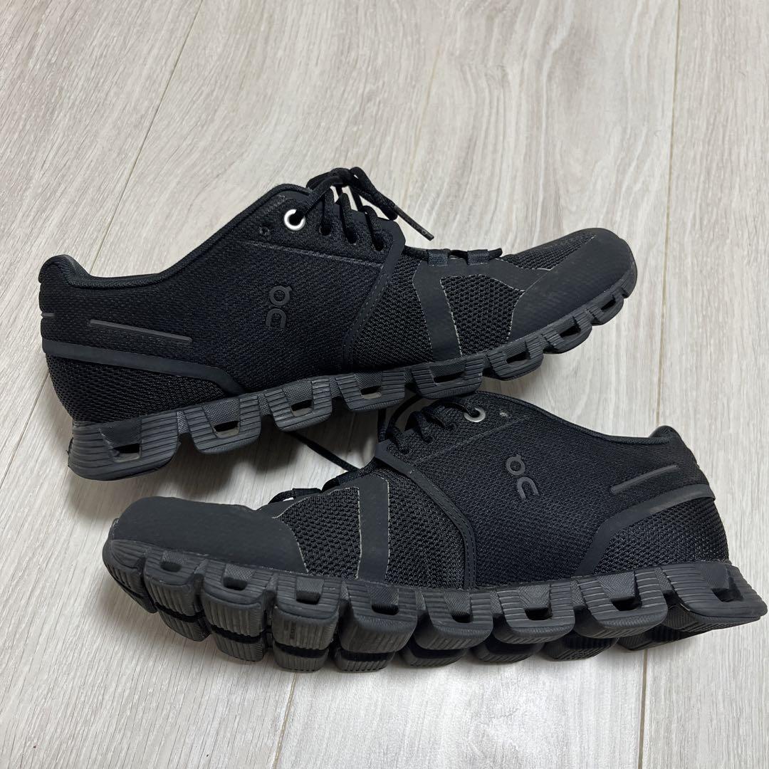 オン スニーカー クラウド オールブラック on cloud 24.5cm