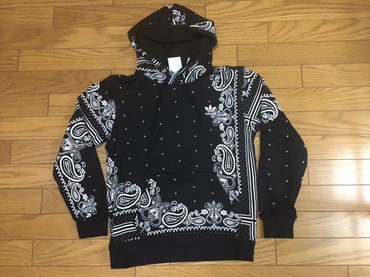 中古アディダス黒ペイズリー総柄Sパーカーadidas