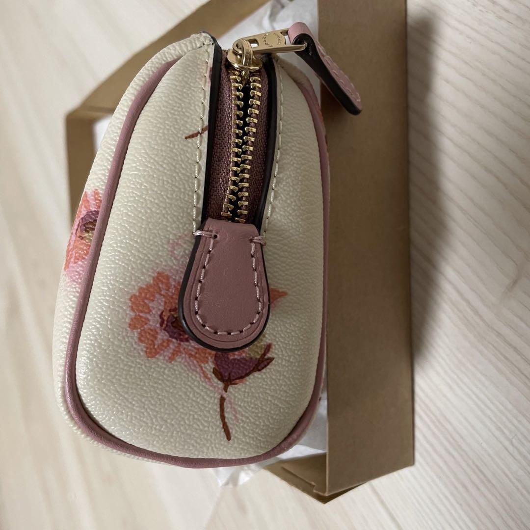 新品未使用　coach コーチ　花柄　フローラル　ポーチ