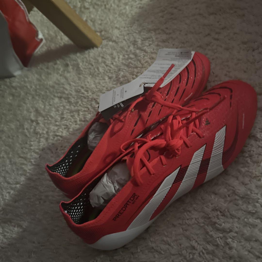 adidasタグ付きプレデターagエリート28
