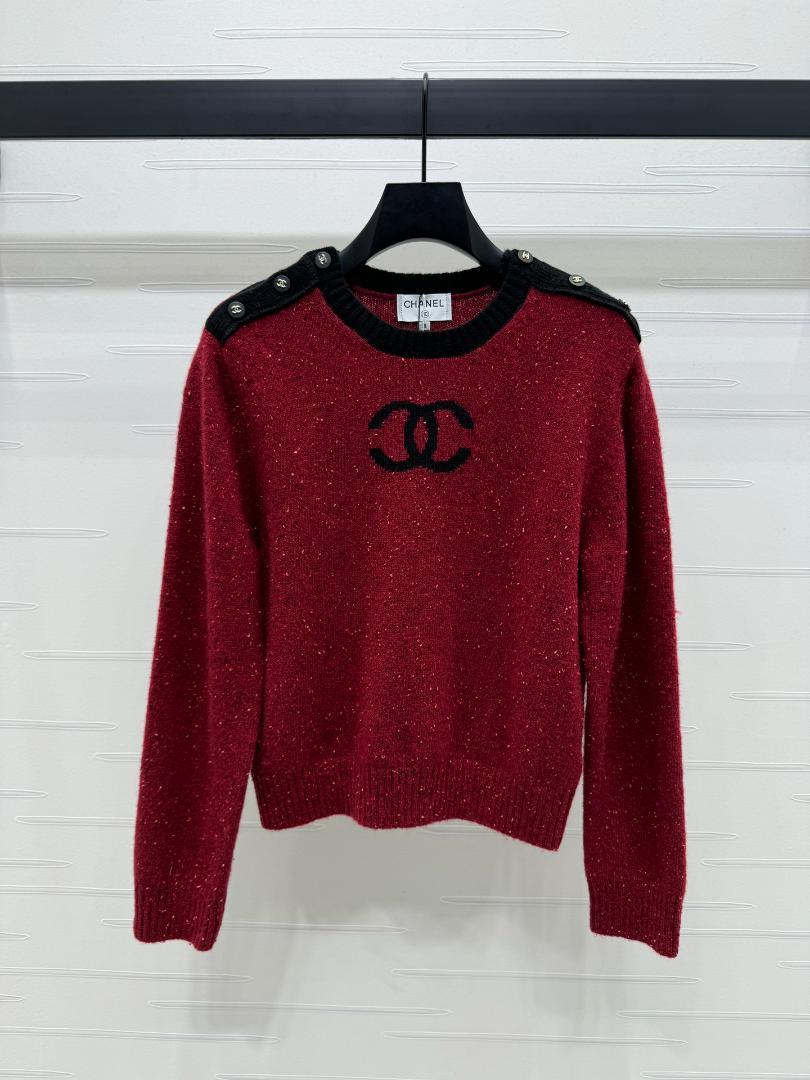 美品 Chanelの新作ニットセーターです