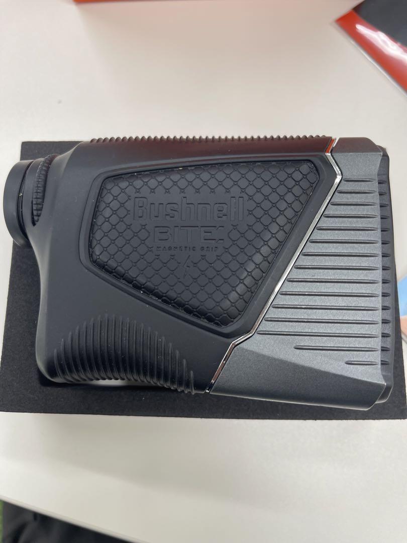 Bushnell Pro XE ゴルフ用距離計