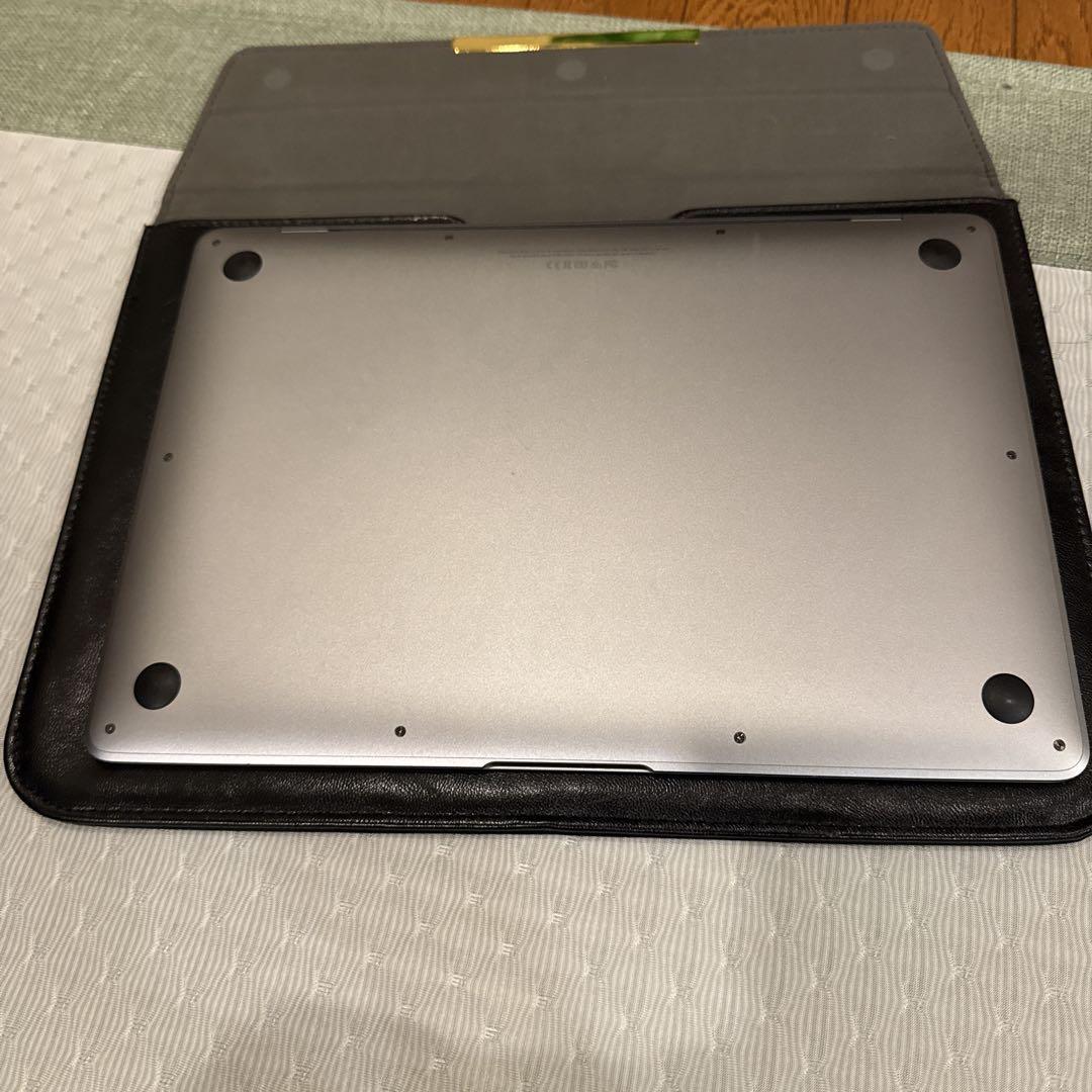 MacBook Air 2018 128GB 13インチ　Apple