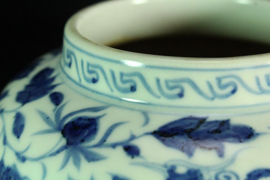 中国美術 青花 纏枝蓮花鳳紋 壷(K-A727) 中国美術 青花 纏枝蓮花鳳紋 壷(K-A727) - メルカリ