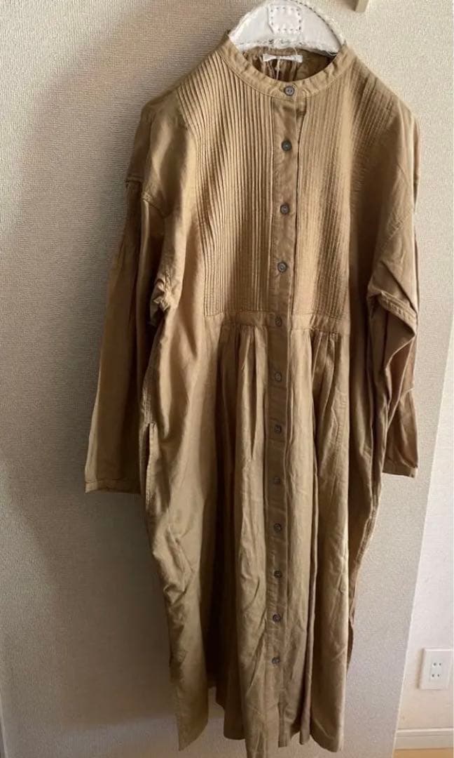 YARRA コットンリネンピンタックボリュームワンピースベージュ SIZE YARRA DECORATOM_COM_BR