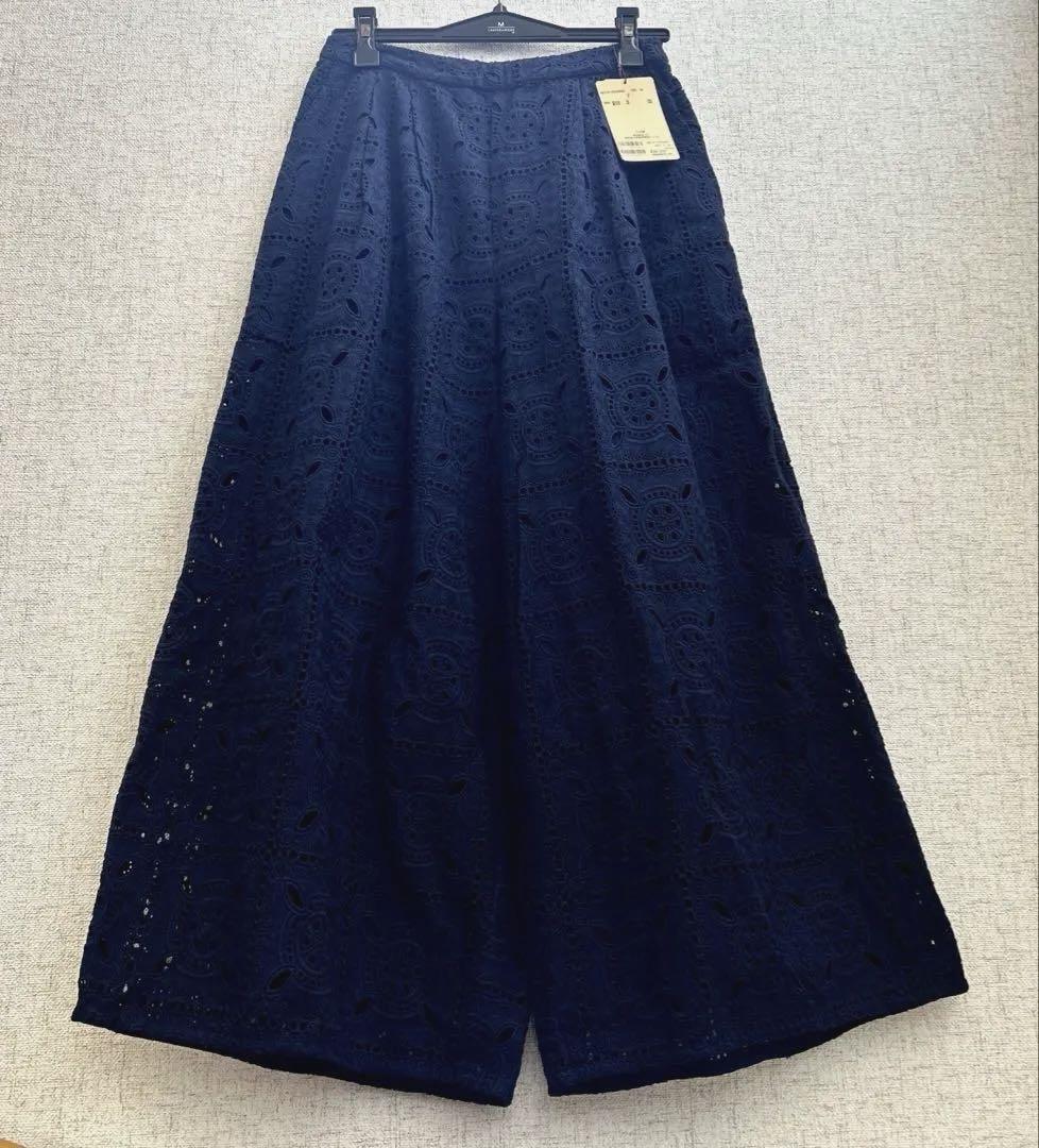 大きい割引 新品 ビアズリー ネイビー スクエアカットレースパンツ パンツ