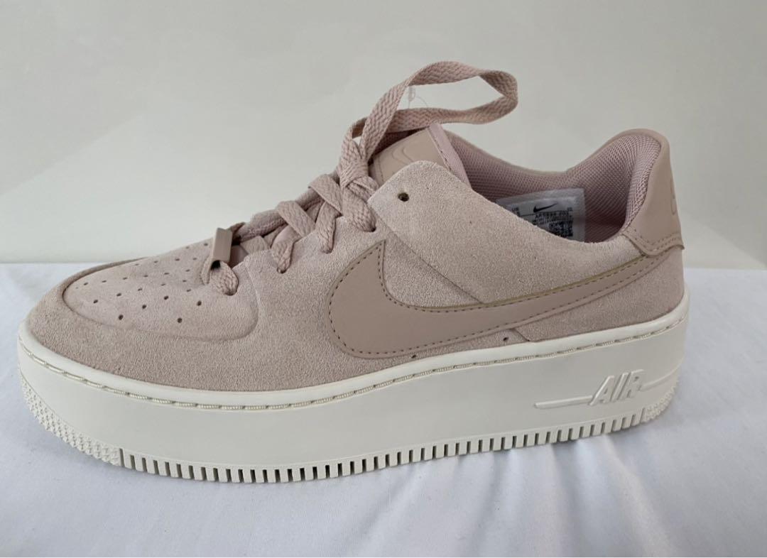 【新品】NIKE スニーカー　ナイキ　ウィメンズ　AF1 セイジ　LOW
