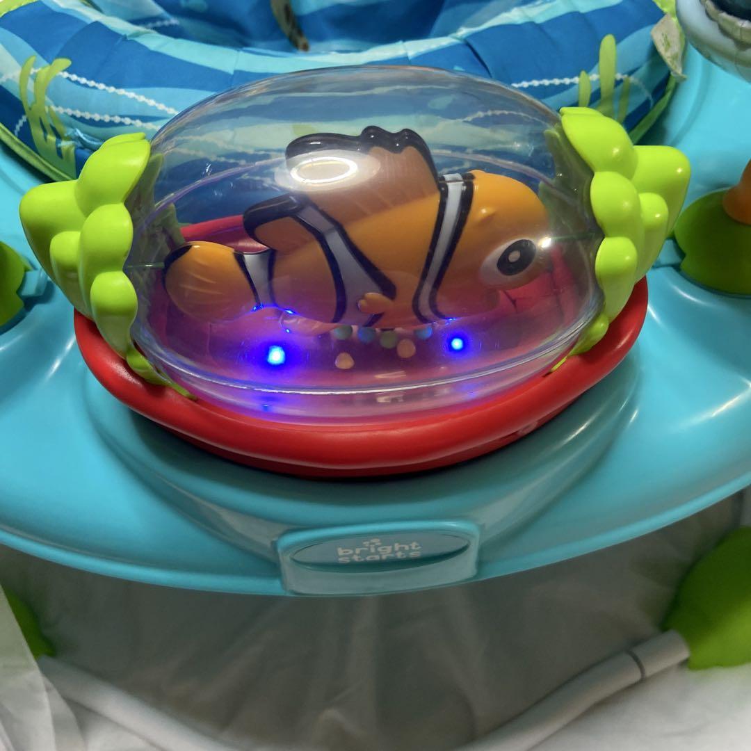 ファインディングニモ　ジャンパー　ジャンパルー