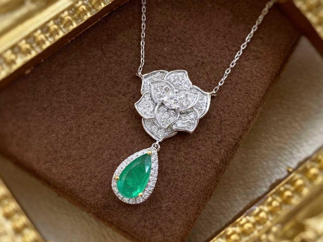 static.mercdn.net/item/detail/orig/photos/m4323966...