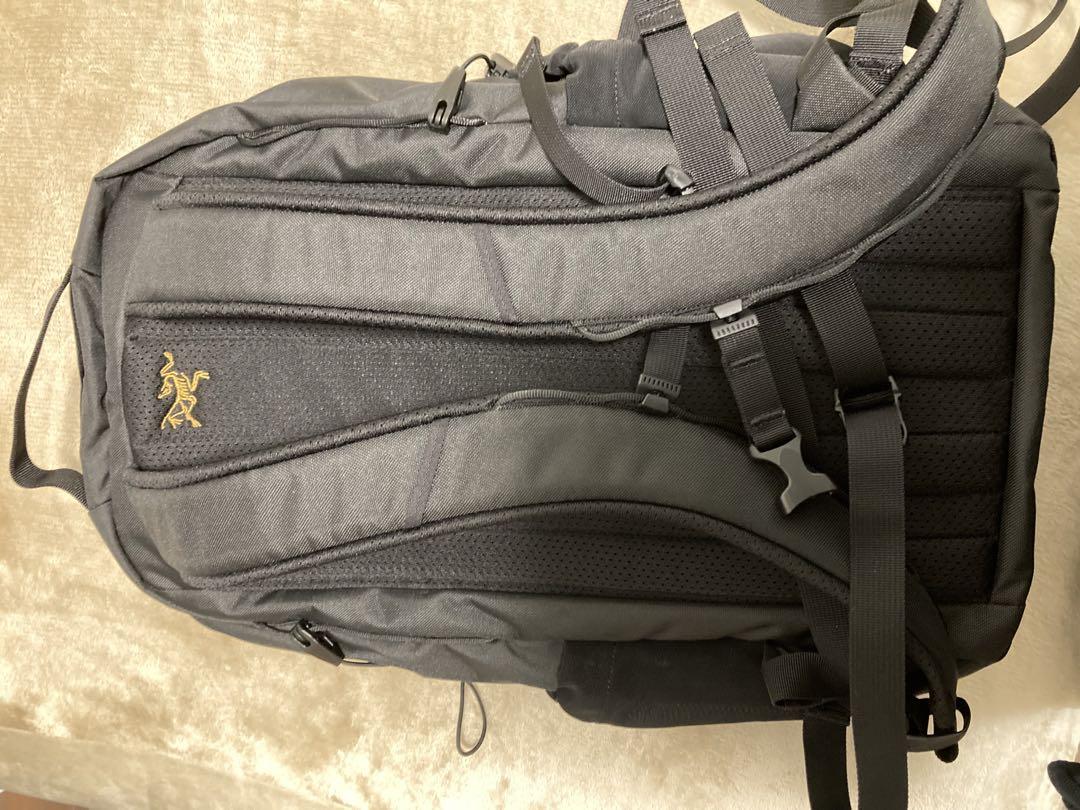 ARC'TERYX ブラックリュック