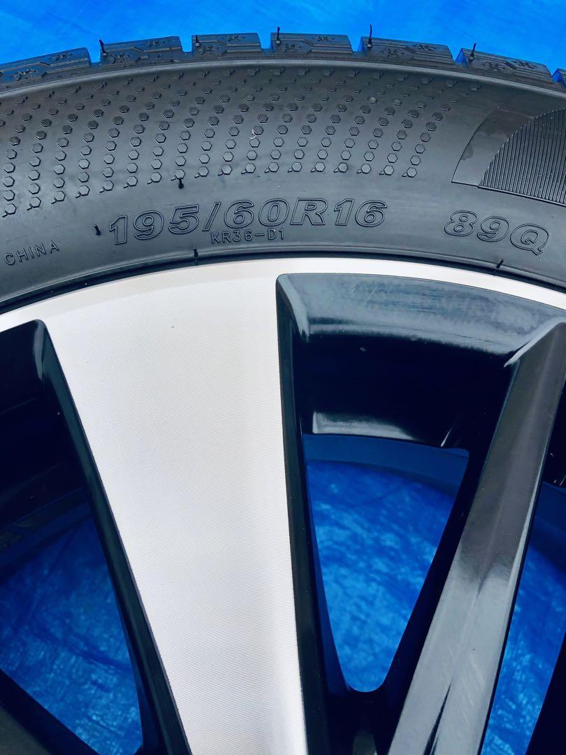 TOYOTAスタッドレスタイヤ ホイールセット195/60R16[年2022]