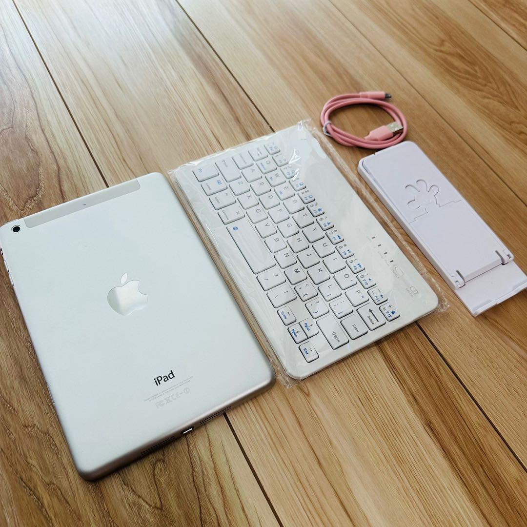 ♪ 美品のiPad mini 2 ♪ 大きな傷なし♪キーボード付き♪ ♪ 美品のiPad mini 2 ♪ 大きな傷なし♪キーボード付き♪