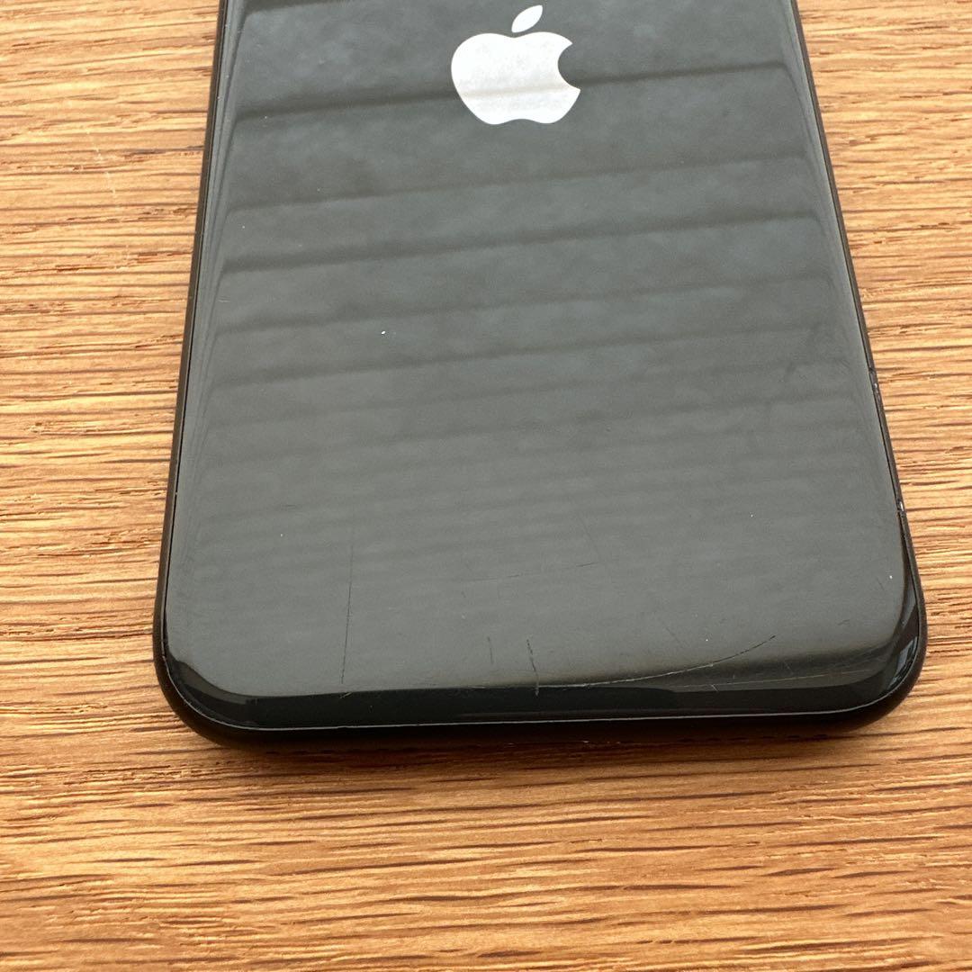 Apple iPhone SE 128GB (iOS 16.0)（第二世代）