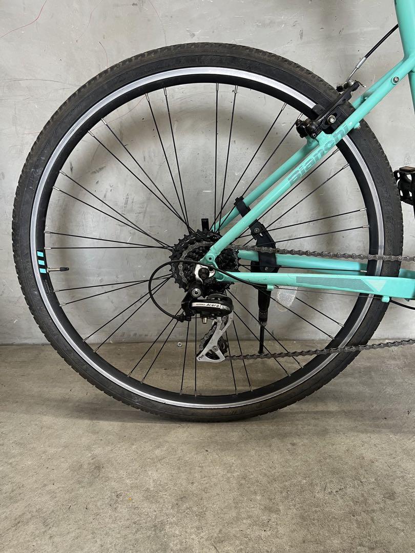 クロスバイク　ビアンキ　BIANCHI C sport 1