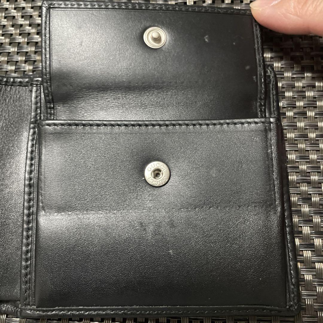 GUCCI ブラック 二つ折り財布 GGパターン