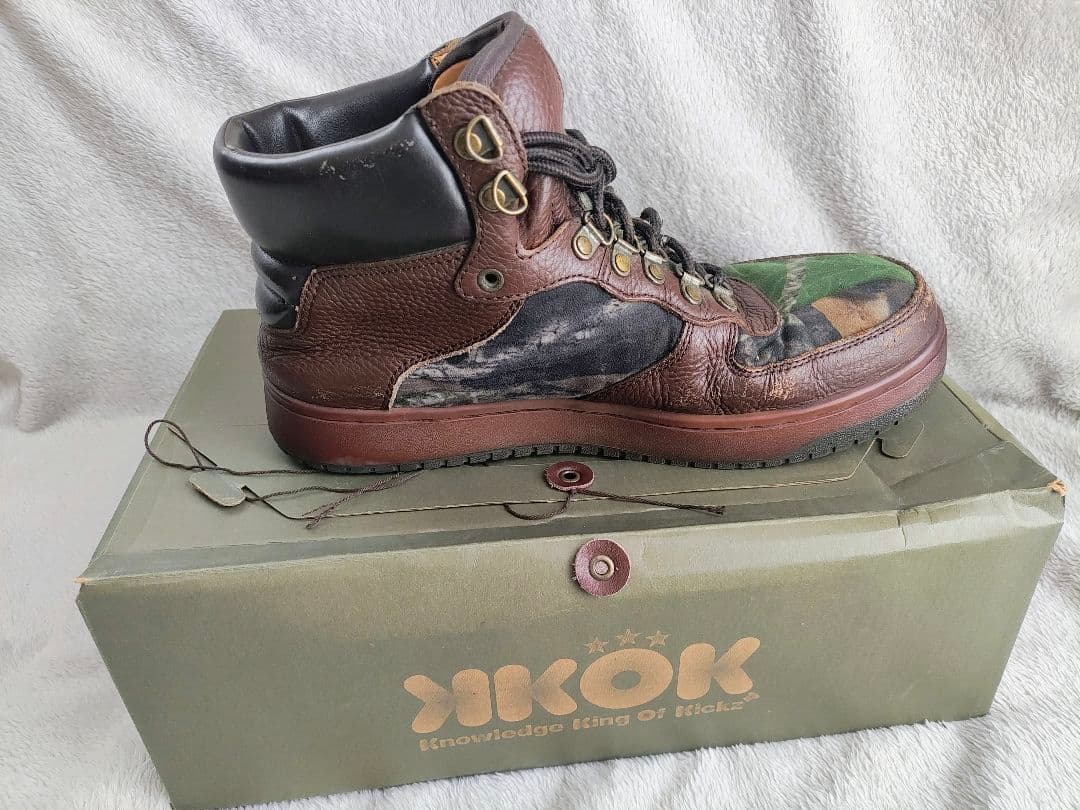 KKOK　BREED PLUSリアルツリー２８cm箱付nitraidスニーカー靴