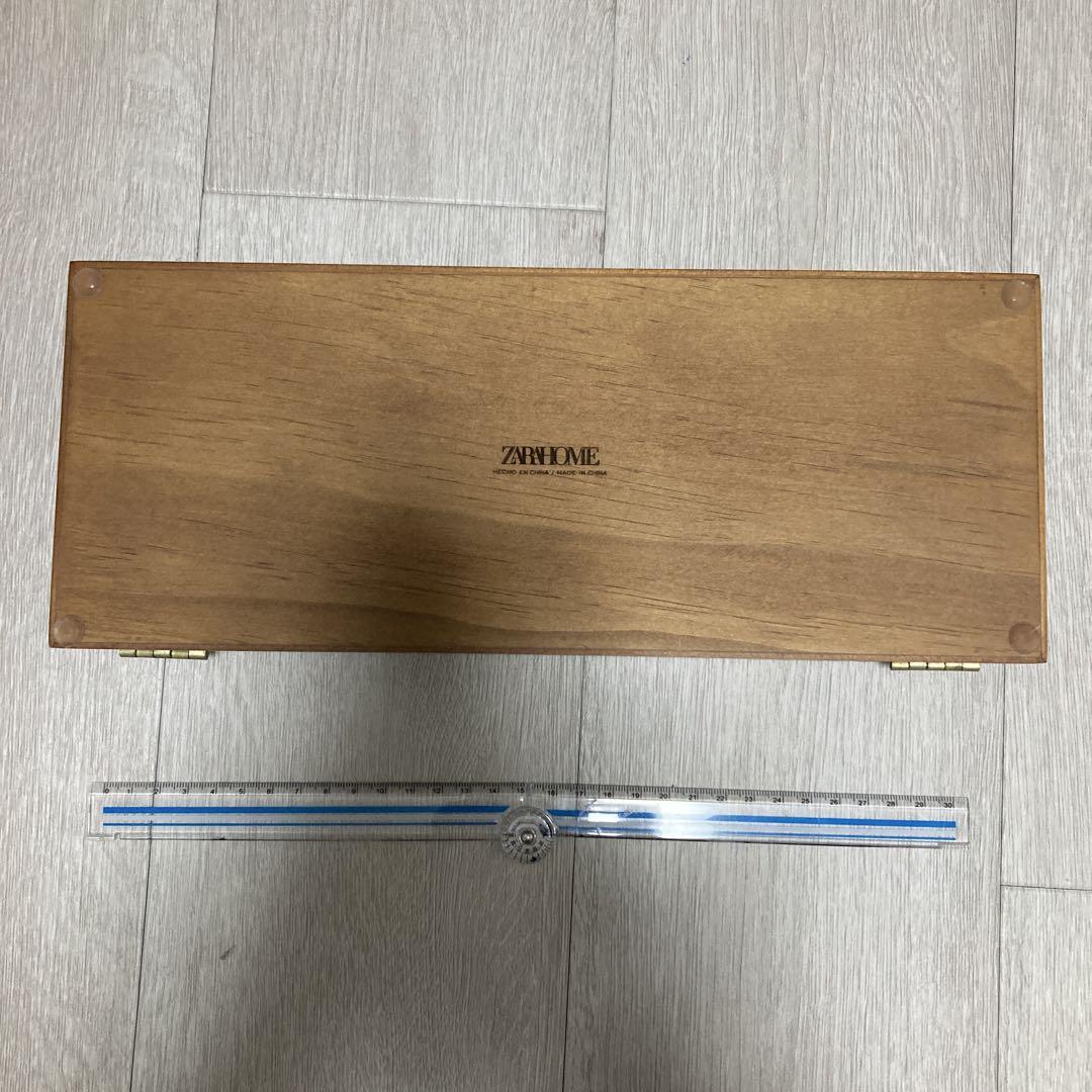 ZARAホーム腕時計収納ボックス 木製 フタ付き - メルカリ