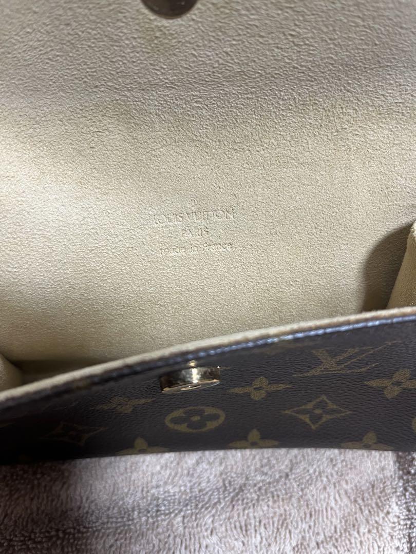 LOUIS VUITTON  ルイヴィトン　ウエストポーチ　ハンドバック