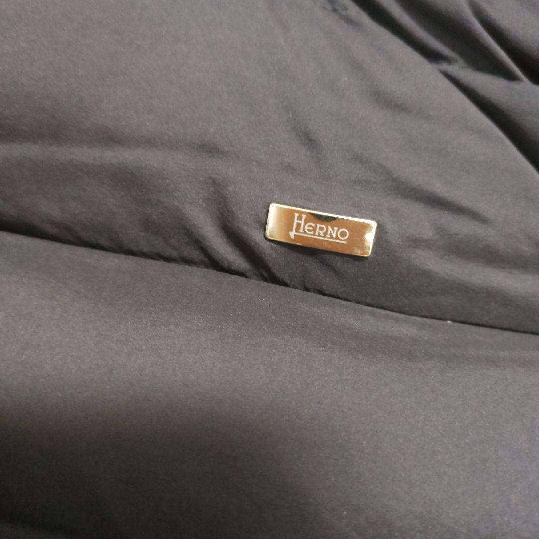 Herno ヘルノ 切り替えダウン♡44 黒 フード付きタグあり 定価20万円