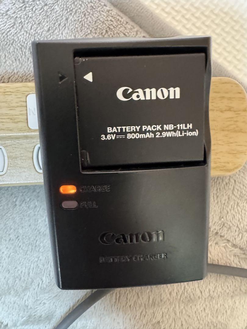 Canon IXY デジタルカメラ イクシーケース付き　めちゃくちゃ綺麗です
