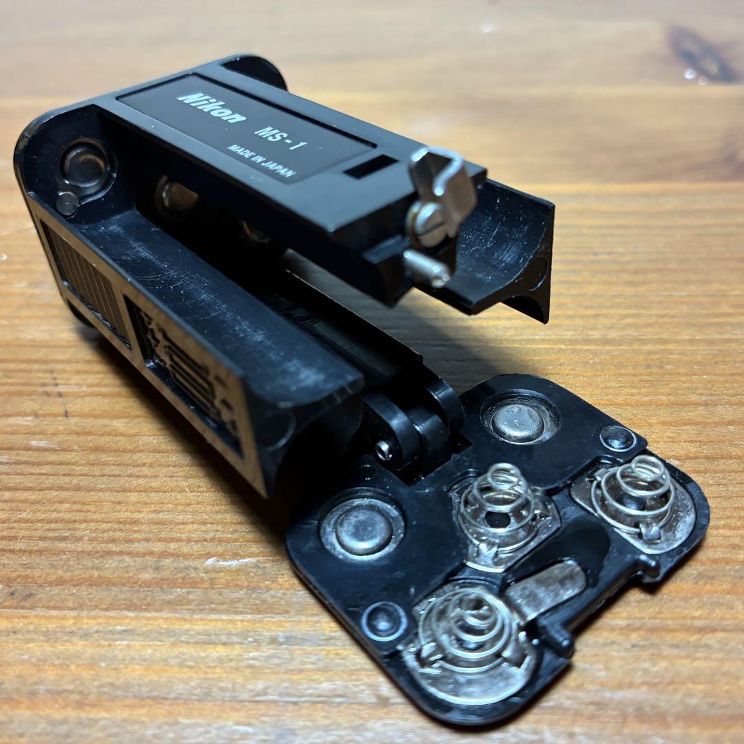【ジャンク】Nikon F2用モータードライブ　MD-2+MB-1