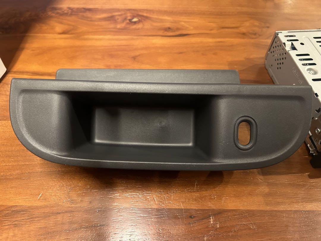 ルノーカングー純正Bluetooth MP3 カーオーディオ