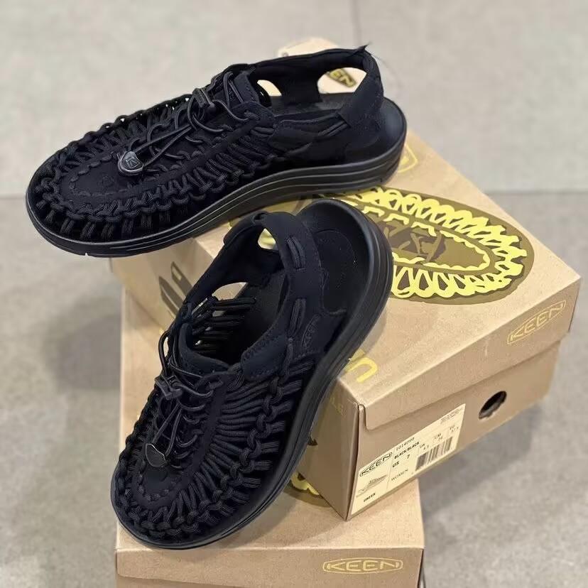KEEN スポーツサンダル ブラック27cm