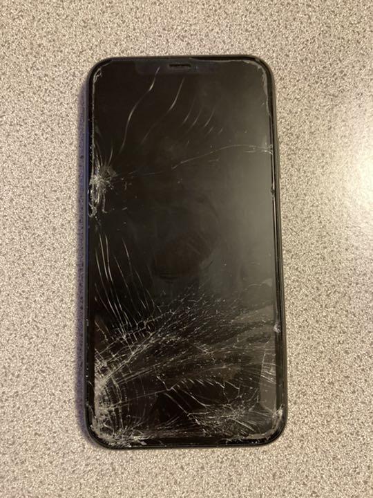 47%割引ブラック系素晴らしい外見 ジャンク品 iPhone11 半年使用 新作コレクション通販 iPhone 11 ブラック 128 GB SIMフリー ジャンク品 スマートフォン本体
