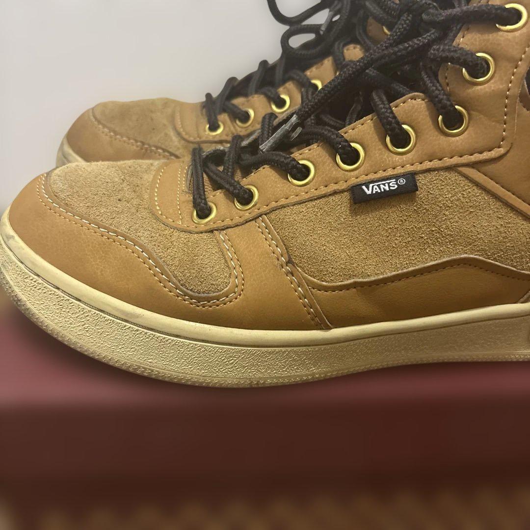 VANS ブラウン ハイカットスニーカー - メルカリ