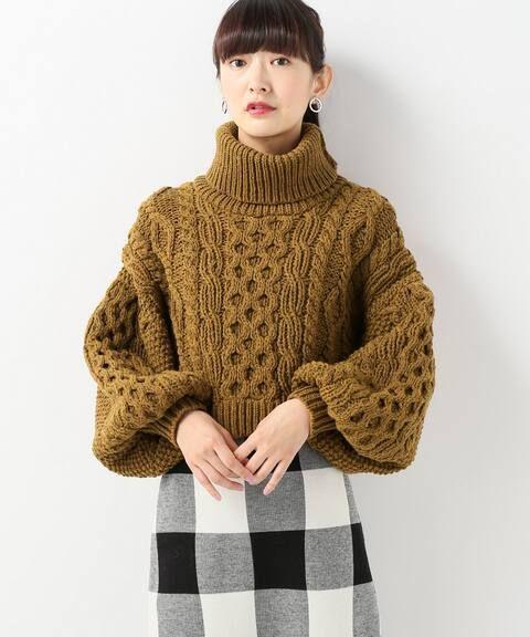 HAND CABLE SHORT KNIT TOPS