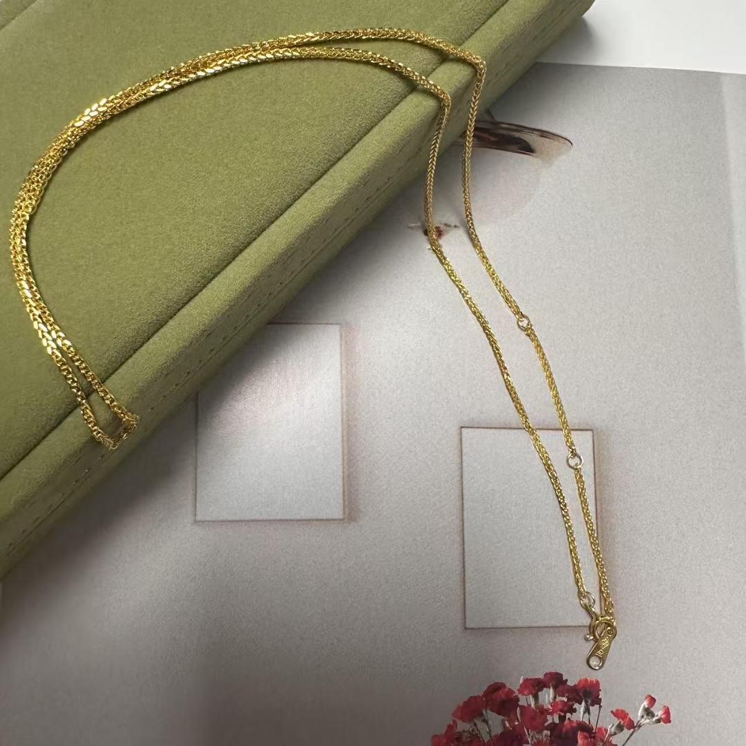 ゴールド チェーンネックレス