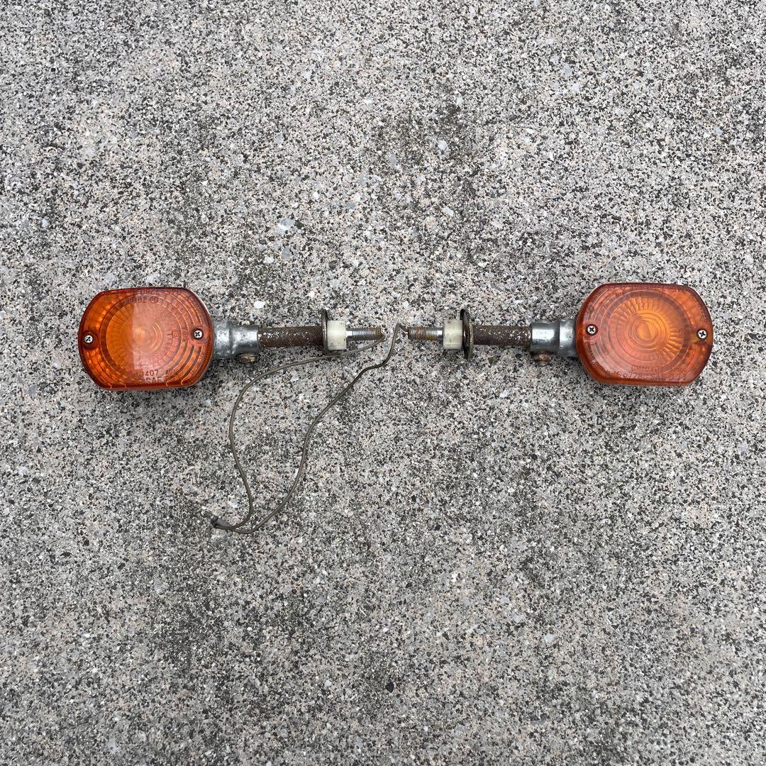 カワサキ　角Z オレンジ 四角形ウィンカー ネジ式