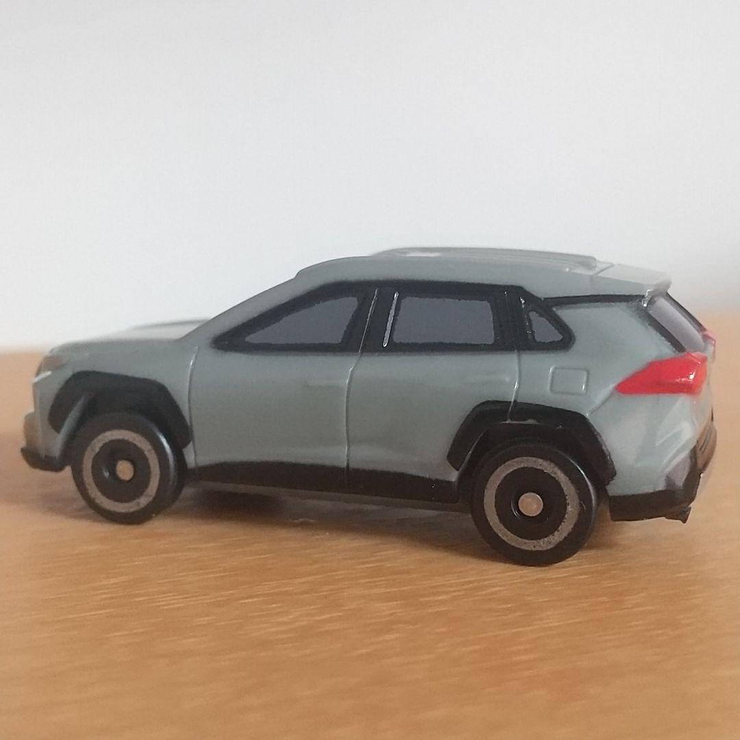 トヨタ RAV4 ミニカー アーバンカーキ - メルカリ