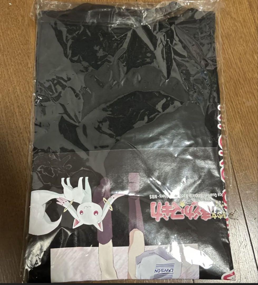 【入手困難　非売品　限定数量】まどマギ　佐倉杏子 ローソン　tシャツ 入手困難 非売品 限定数量】まどマギ 佐倉杏子 ローソン tシャツ