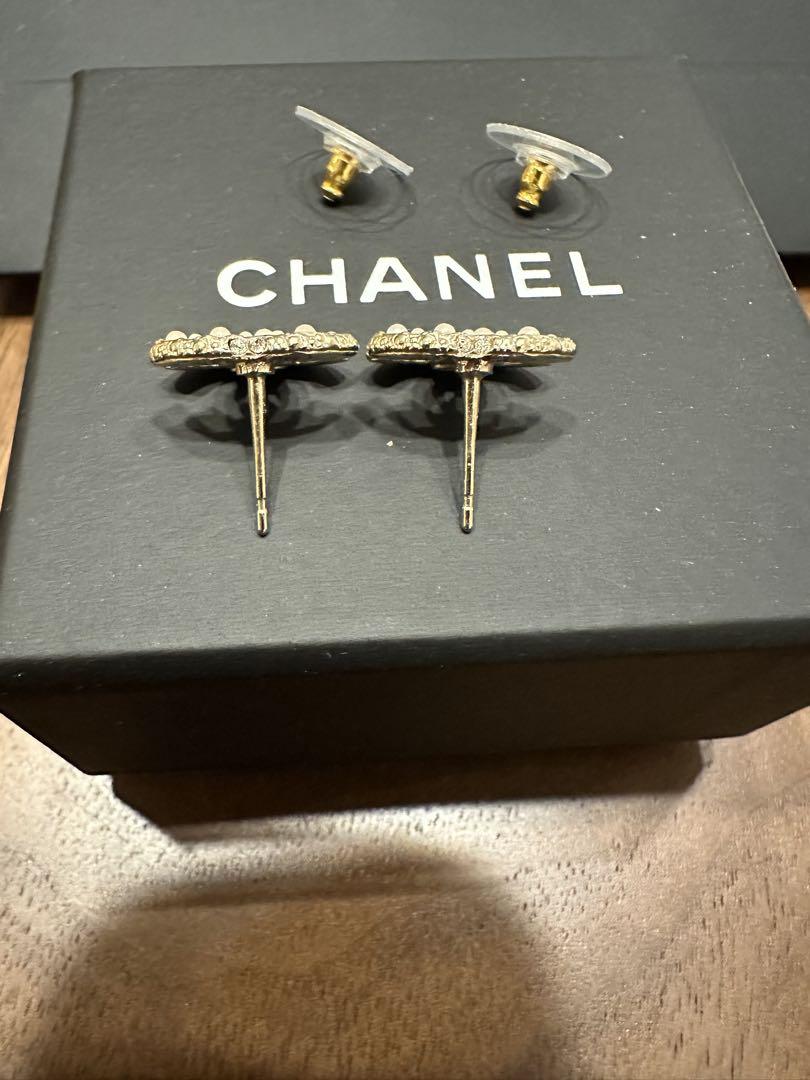 CHANELシャネル パールピアス ココマーク